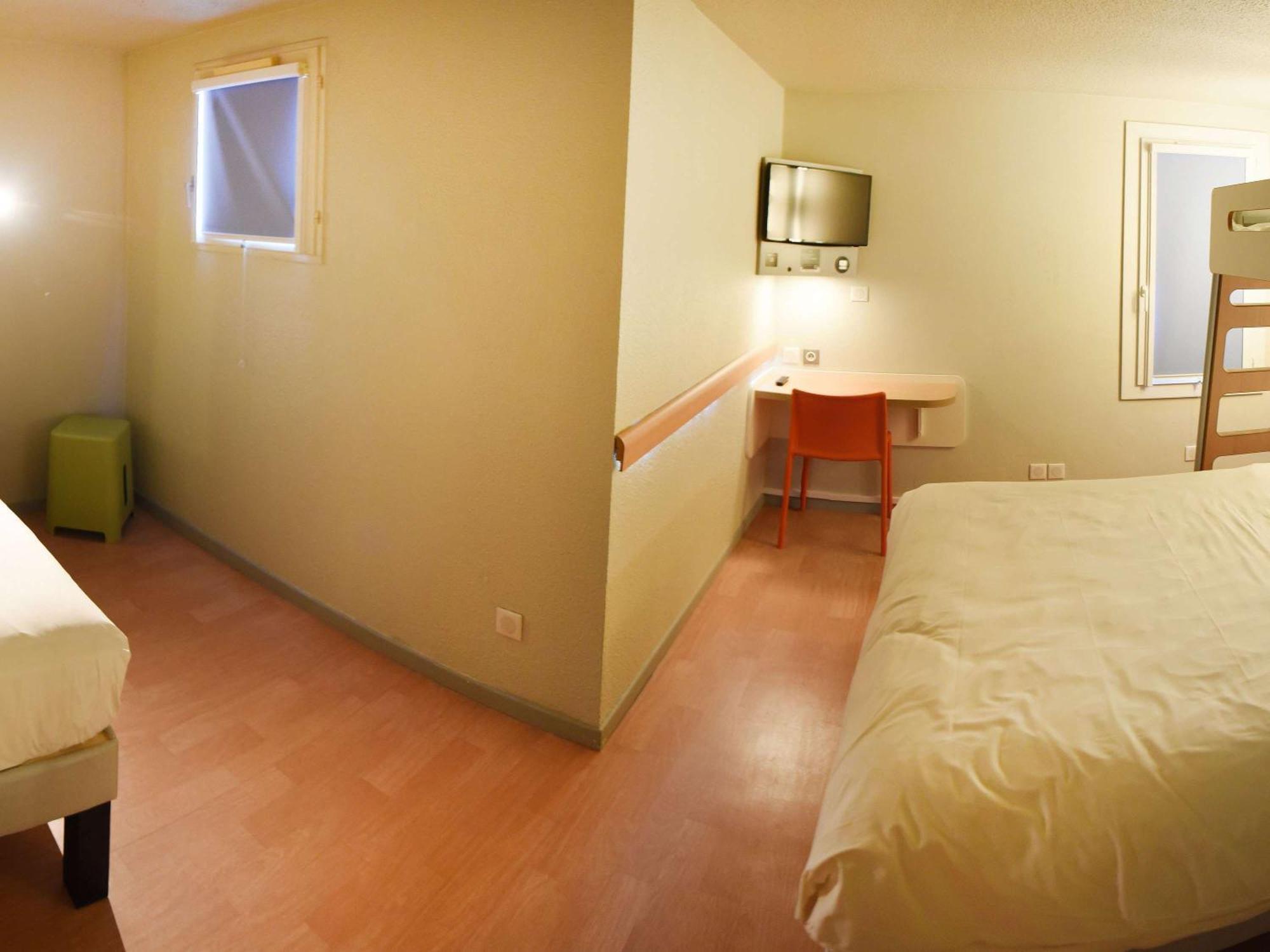 Bonchamp Les Laval Hotel Ibis Budget Laval מראה חיצוני תמונה