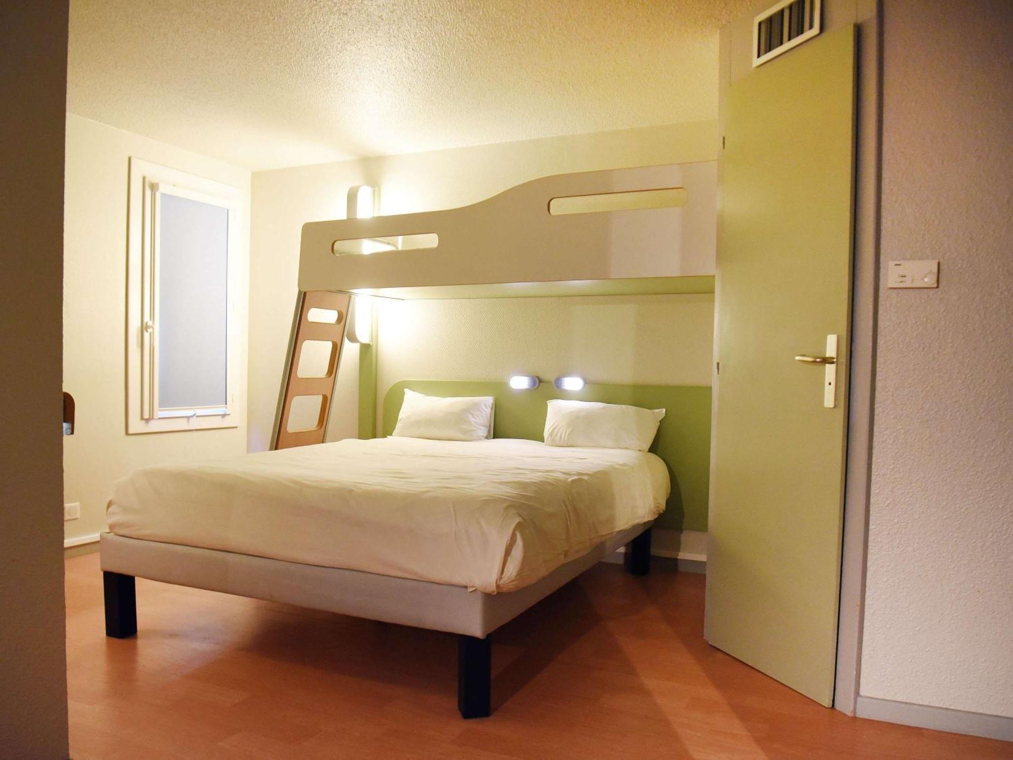 Bonchamp Les Laval Hotel Ibis Budget Laval מראה חיצוני תמונה