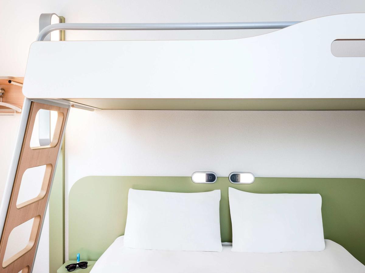 Bonchamp Les Laval Hotel Ibis Budget Laval מראה חיצוני תמונה